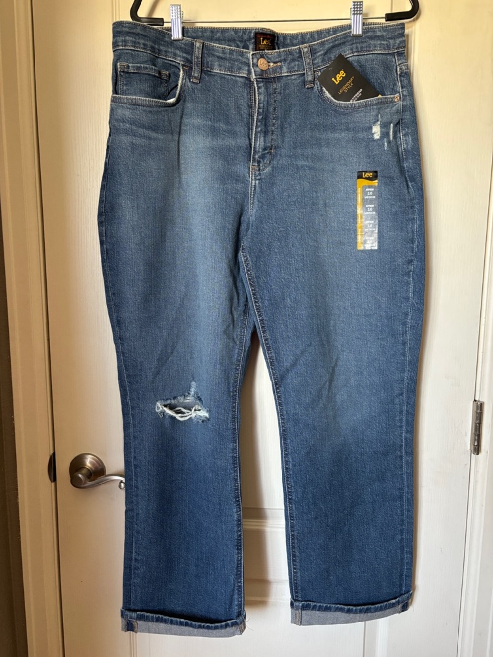 Lee Blue Cropped Ankle Jeans with Light Distressing